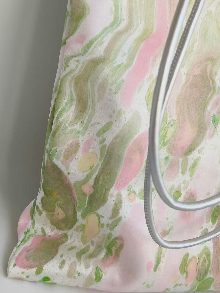 Meadow Mist close-up of its blush and green pattern